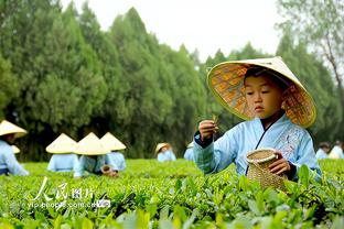 这咋回事！马刺半场比赛仅得39分 落后爵士24分